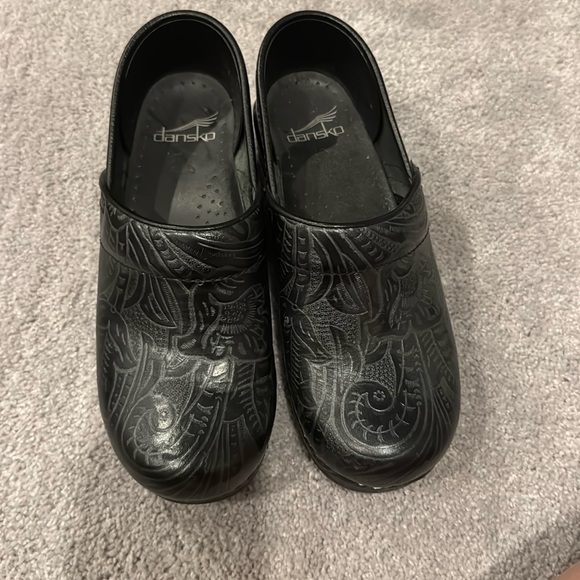 Dansko Shoes - Dansko